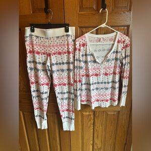 Victoria’s Secret Fireside Two Piece Thermal Set Fair Isle Pajamas PJs Size L